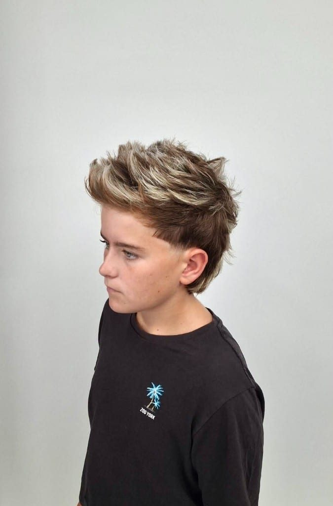 Coupe homme, dégradé et mèches
